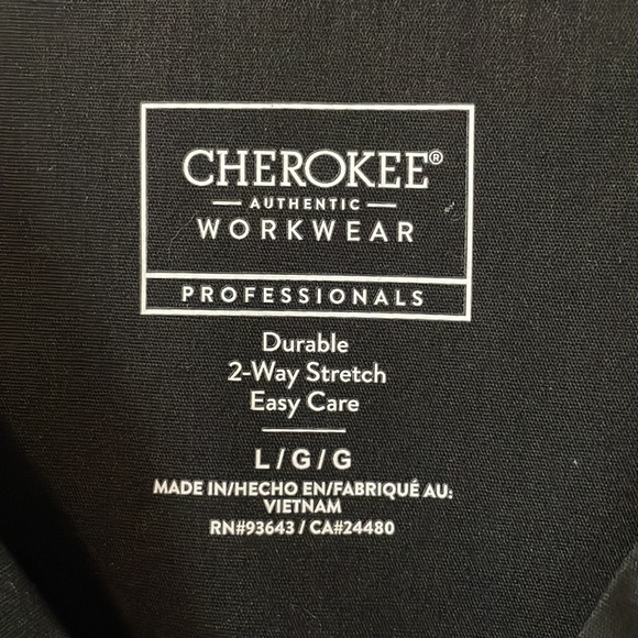 NWOT TAGS CHEROKEE PROFESSIONALS WORKWEAR TWO POCKET V NECK BLACK SCRUB TOP - Picture 2 of 2